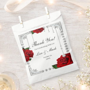 Romantische rote Rosen und Diamanten Geschenktütchen