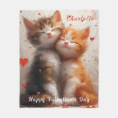 Romantische Schnürkätzchen Red Valentine Hearts Fleecedecke (Vorderseite)