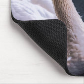 Romantische Schwäne im Winterwunderland Mousepad (Ecke)