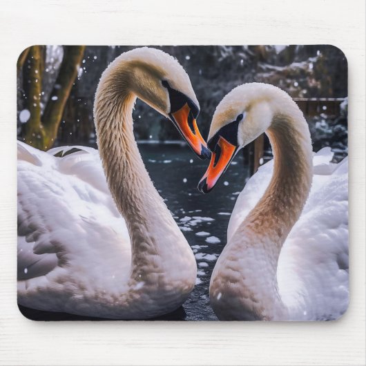 Romantische Schwäne im Winterwunderland Mousepad (Vorne)