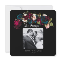 Romantische Schwarz-, Burgund- und Aquamarine Blum