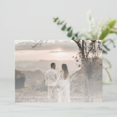 Romantische Script Calligrafy Add Foto Wedding Save The Date (Stehend Vorderseite)