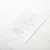 Romantische Silberstreifen-Kalligrafie-Monogramm-H Folieneinladung (Gedreht)