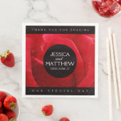 Romantische stilvolle Rote Rose Blumenhochzeit Serviette (Beispiel)