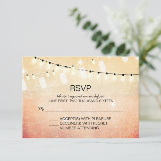 Romantische String Lights RSVP Cards (Stehend Vorderseite)
