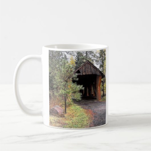 Romantische überdachte Brücke in Oregon Kaffeetasse (Links)