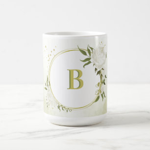 romantische weiße Blume mit hübschen grünen Blätte Kaffeetasse