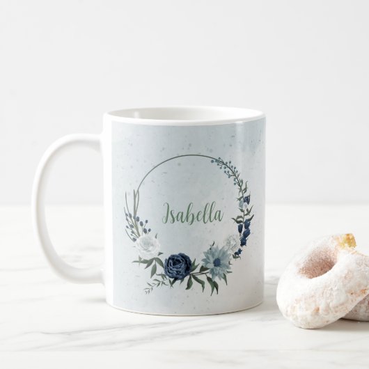 Romantische, weiße Dustie und marineblaue Blüten Kaffeetasse (Mit Donut)