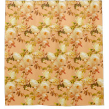 Romantische weiße Rosen auf Orange