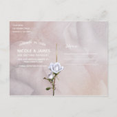 Romantische Weiße Rosen Elegant Save the Date Ankündigungspostkarte (Rückseite)