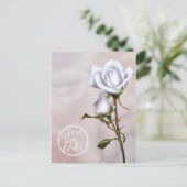 Romantische Weiße Rosen Elegant Save the Date Ankündigungspostkarte (Stehend Vorderseite)