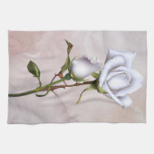 Romantische weiße Rosen Elegantes Blumenmuseum Küchentuch (Horizontal)