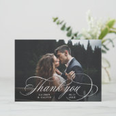 Romantische Weißkalligraphie 2 Foto Hochzeit Dankeskarte (Stehend Vorderseite)