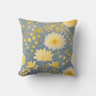 Romantische Yellow Chrysanthemum Petals Kissen