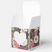Romantischer Blumenstrauß Geschenkschachtel (Geöffnet)