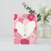 Romantischer Blumenuntergrund mit niedlichem Kanin Postkarte (Stehend Vorderseite)