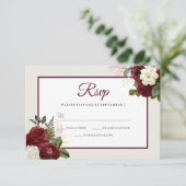 Romantischer Burgund-Floral Wedding RSVP Karte (Stehend Vorderseite)