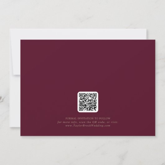 Romantischer Burgundy Calligraphy QR Code Horizont Save The Date (Rückseite)