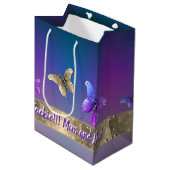 Romantischer Butterfly Blue Mittlere Geschenktüte (Vorderseite Schrägansicht)
