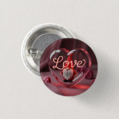 Romantischer Gnom in Herz-Display mit Neon-"Liebe" Button (Vorne & Hinten)
