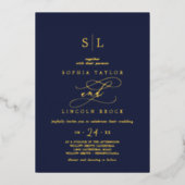 Romantischer Goldschmied | Navy Blue Monogram Wedd Folieneinladung (Vorderseite)