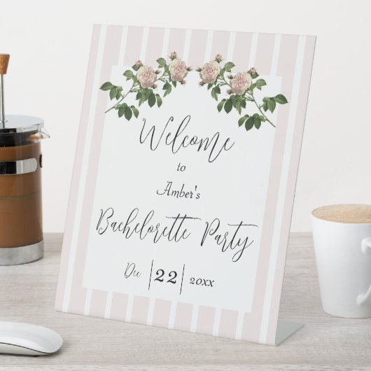 Romantischer Junggeselinnen-Abschied in weichem Ro Sockelschild (In Situ)