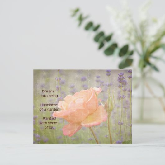 Romantischer Lavendel und Rose Postkarte (Stehend Vorderseite)