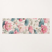 Romantischer Lotus in Rosa, Creme und Weich Grün Yogamatte (Vorderseite (Horizontal))