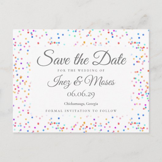 Romantischer Regenbogen Confetti Save the Date Postkarte (Vorderseite)