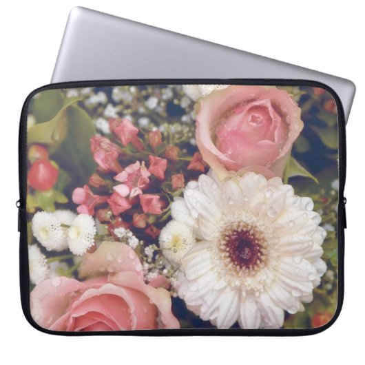 Romantischer rosa Rosen Blumenstrauß Laptopschutzhülle (Vorderseite)
