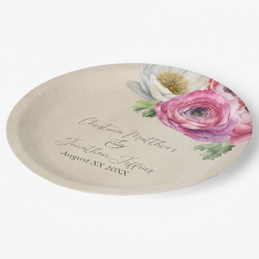 Romantischer Rustikaler Rosa & Weißer Ranunculus Pappteller (Schrägansicht)