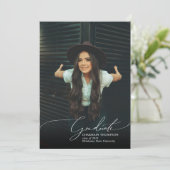 Romantischer Script Black Foto Collage Abschluss Ankündigung (Stehend Vorderseite)