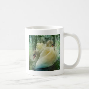 Romantischer See Schwimmen Weiße Schwäne Kaffeetasse