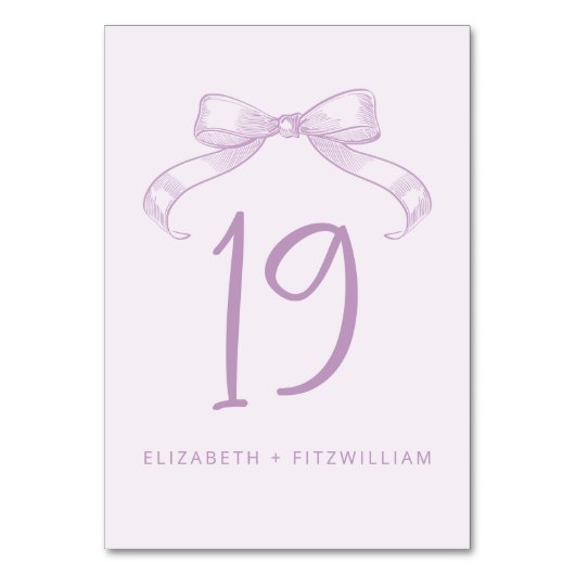 Romantischer Sketched Bow | Lilac Tischnummer Card (Vorderseite)
