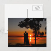 Romantischer Sonnenuntergangskuss Postkarte (Vorne/Hinten)