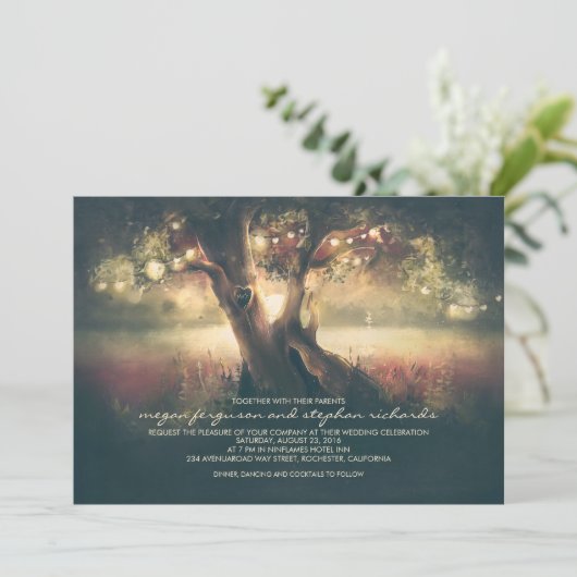 Romantischer String Lights Tree - Carved Heart Wed Einladung (Stehend Vorderseite)