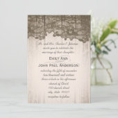 Romantisches Barnholz und Spitzen Elegante Hochzei Einladung (Stehend Vorderseite)