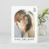 Romantisches Beiges Minimalistisches Foto Save The Date (Stehend Vorderseite)