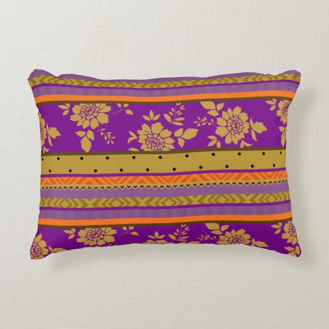 Romantisches Boho Chic Strippenmuster Zierkissen (Vorderseite)