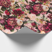 Romantisches Chrysanthemum auf Gossamer Pink Geschenkpapier (Ecke)