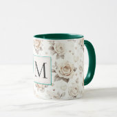 Romantisches cremefarbenes Rosenblumen-Monogramm Tasse (VorderseiteRechts)