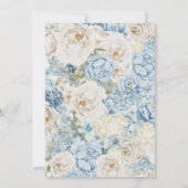 Romantisches Dusty Blue Floral Foto Hochzeit Einladung (Rückseite)