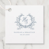 Romantisches Dusty Blue Monogram Wappen Wedding Geschenkanhänger (Vorderseite)