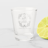 Romantisches elegantes Blattmonogramm Schnapsglas (Rückseite)