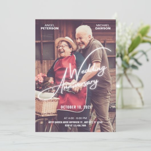 Romantisches Foto zum Hochzeitstag Einladung (Stehend Vorderseite)