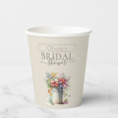 Romantisches Frühlingsblumen Vase Brautparty Pappbecher (Vorderseite)