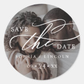 Romantisches kalligrafisches dunkles Foto Save the Runder Aufkleber (Vorderseite)