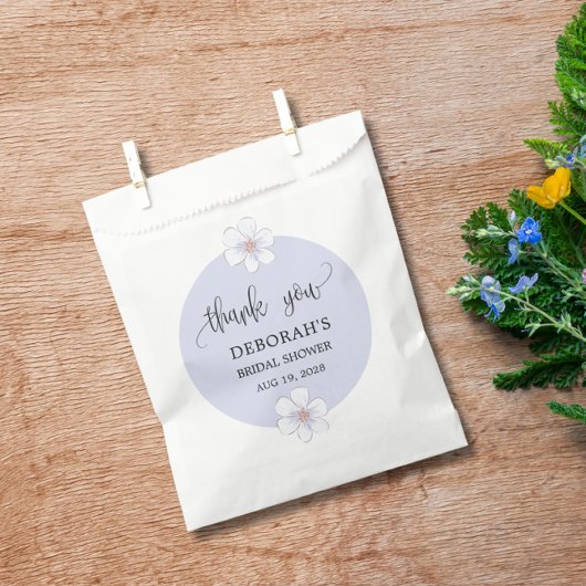 Romantisches Lilac Floral Brautparty Geschenktütchen