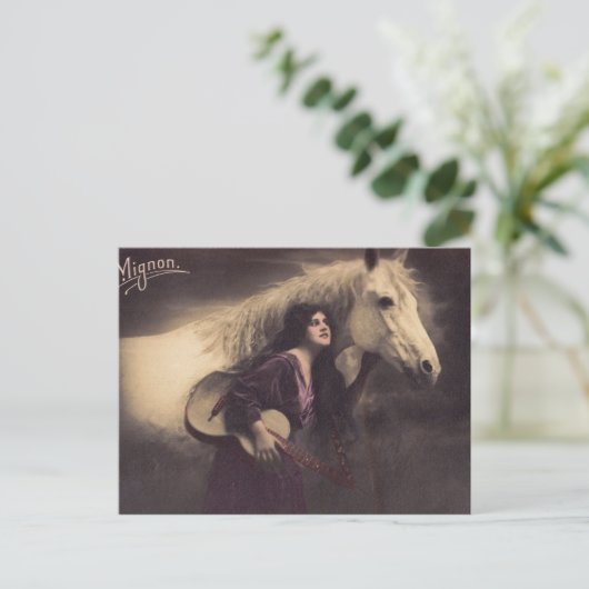 Romantisches Mädchen mit Pferd und Gitarre Postkarte (Stehend Vorderseite)