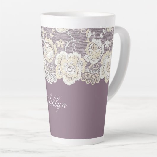 Romantisches Orchid Lila florales Brautparty Milchtasse (Rechte Ecke)